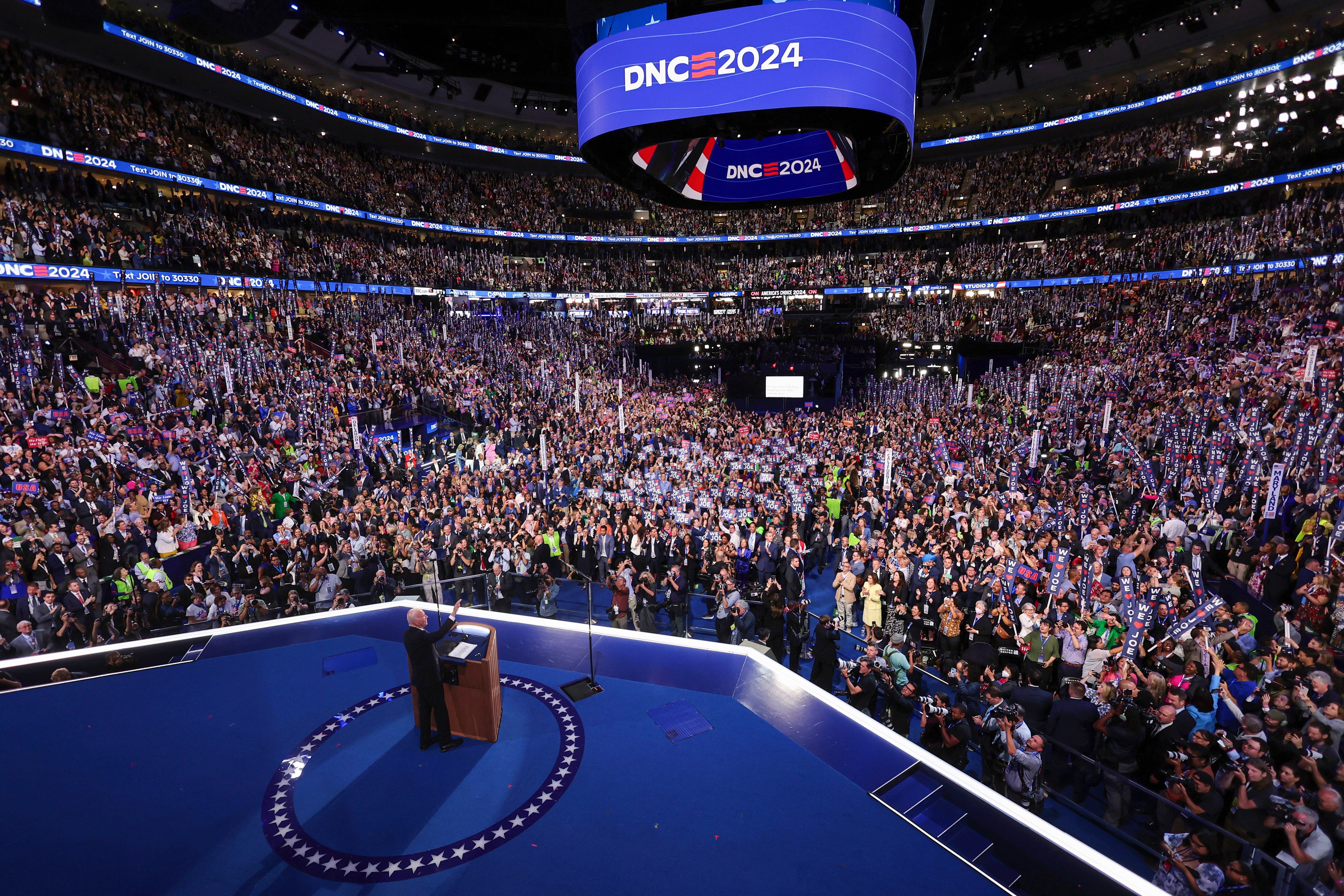 Biden gets a rousing ovation from Democrats as he gives Harris an enthusiastic endorsement