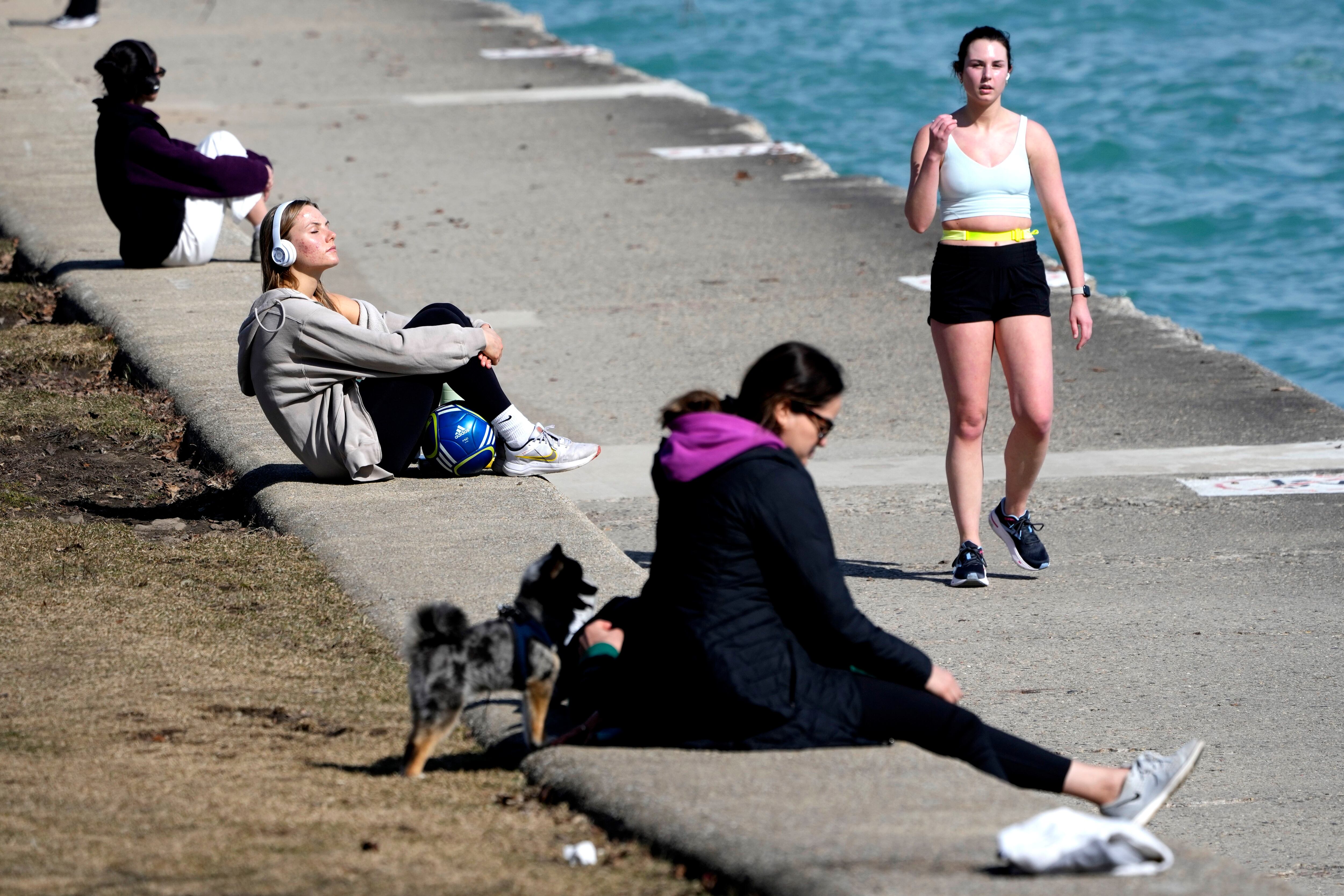 Spring in February? Houston Residents Brace for a Week of Unseasonable Warmth