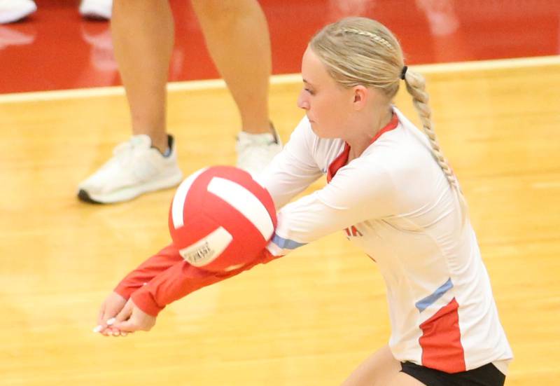 Ottawa's Ana Zeglis returns a serve from Streator on Thursday, Aug. 29, 2024 in Kingman Gym at Ottawa High School.