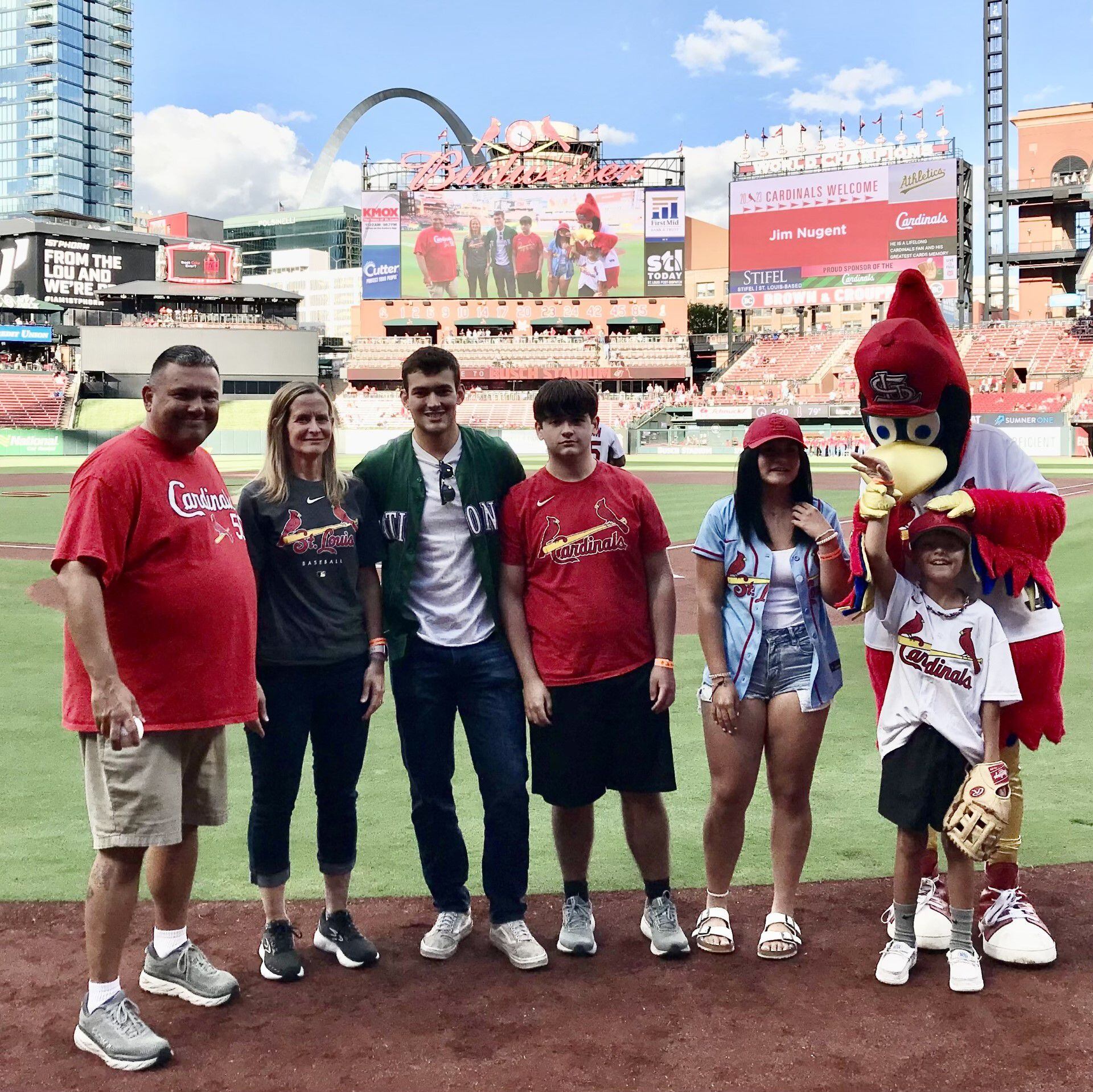 Cardinals' Fredbird not elected to Mascot Hall of Fame