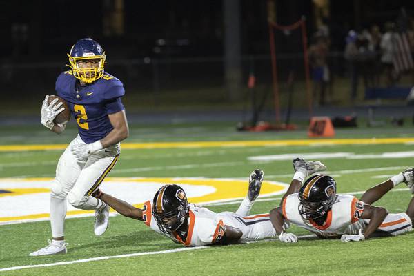 Sterling football wins a thriller as coach Jon Schlemmer becomes all-time wins leader