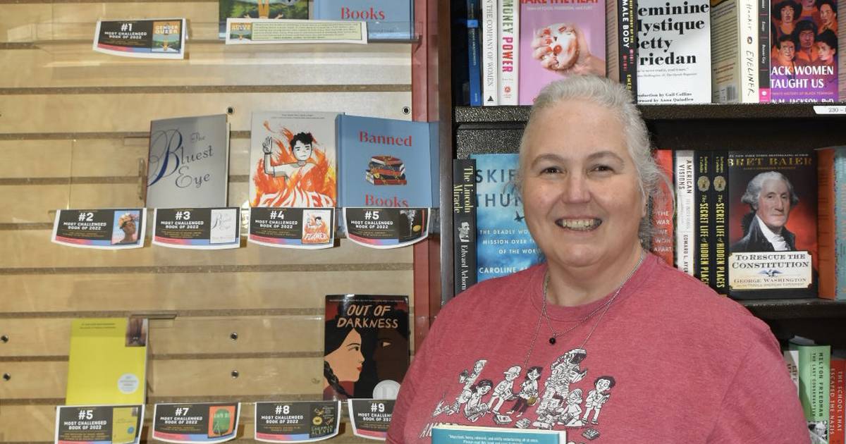 Club writes a new chapter on banned books – Shaw Local