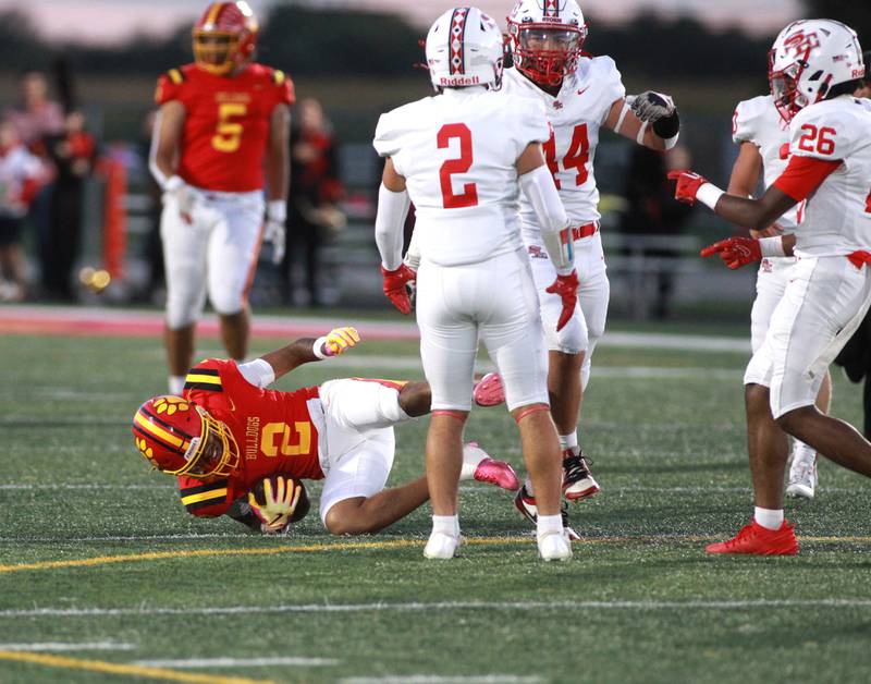 Batavia’s Isaiah Brown makes a catch during a game against South Elgin Friday, Sept. 6, 2024 in Batavia.