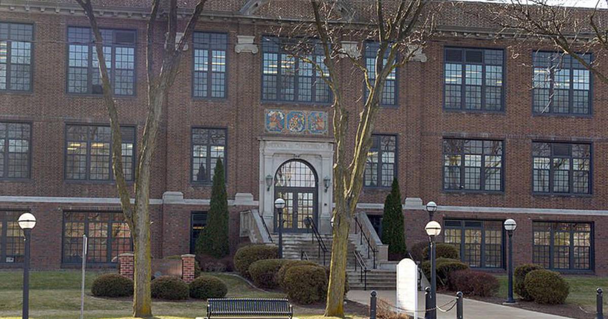 Ottawa High School awaits scores from Chicago school to determine