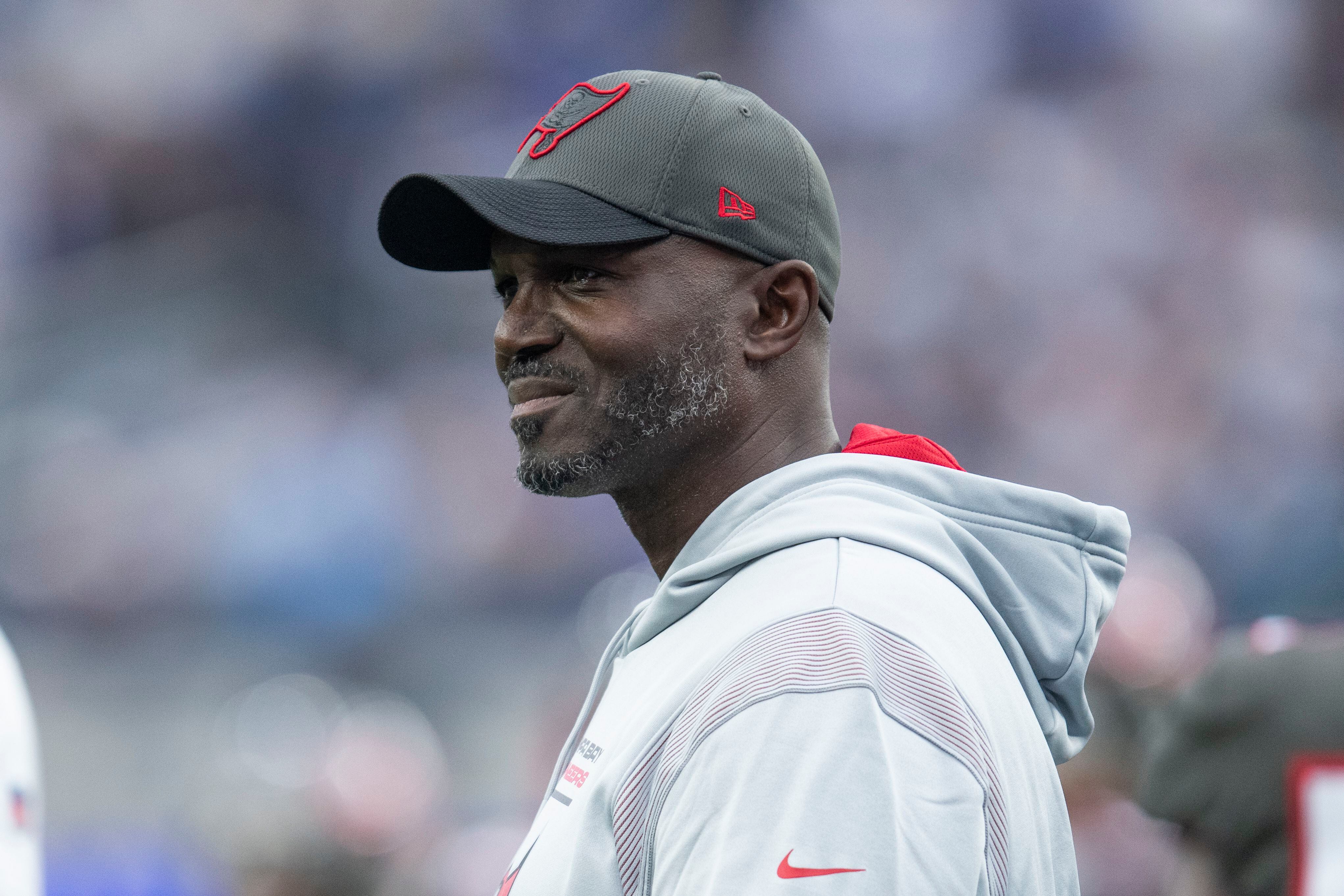 Bears interview Buccaneers defensive coordinator, former Jets coach Todd  Bowles - Chicago Sun-Times