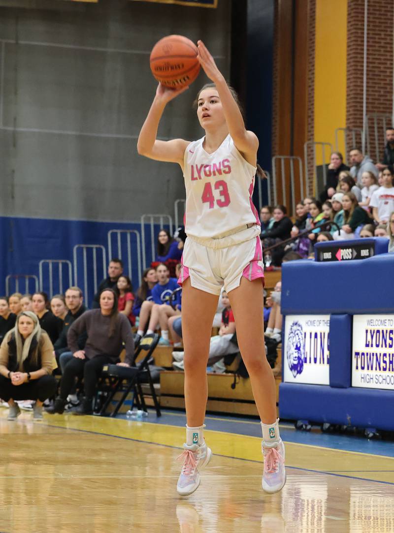 Lyons’ Emma O’Brien (43) takes a shot against Downers Grove North during the girls varsity basketball game on Tuesday, Jan. 16, 2024 in La Grange, IL.