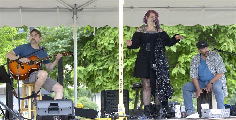 The Midnight Sun provided the musical entertainment on the Jordan Block Saturday for the Infinity Food Truck Festival crowd in Ottawa.