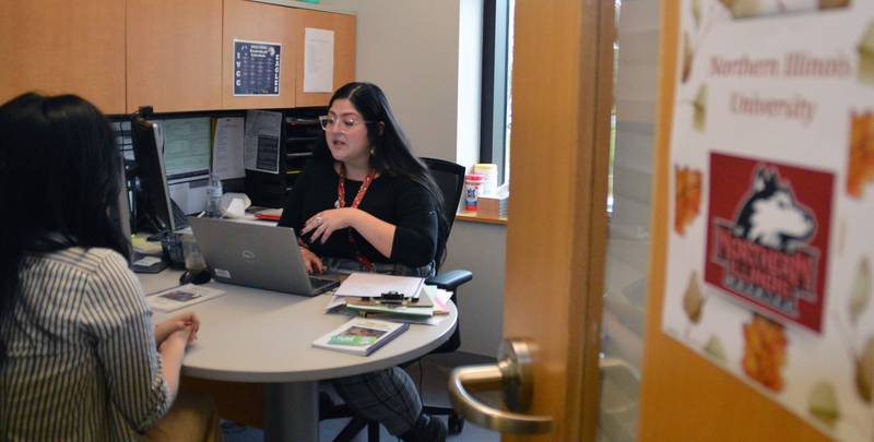 The on-the-spot admissions event helps smooth the transfer process by bringing university representatives to Illinois Valley Community College’s Counseling Center to meet with students. Students find answers to their questions and learn their admission status while making a personal connection to the campus of their choice.