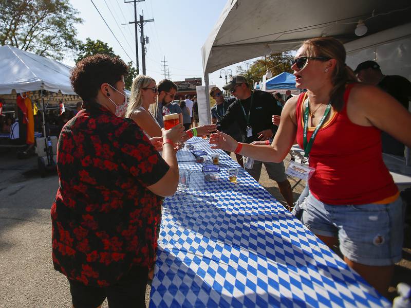 Photos Oktoberfest in Downers Grove Shaw Local