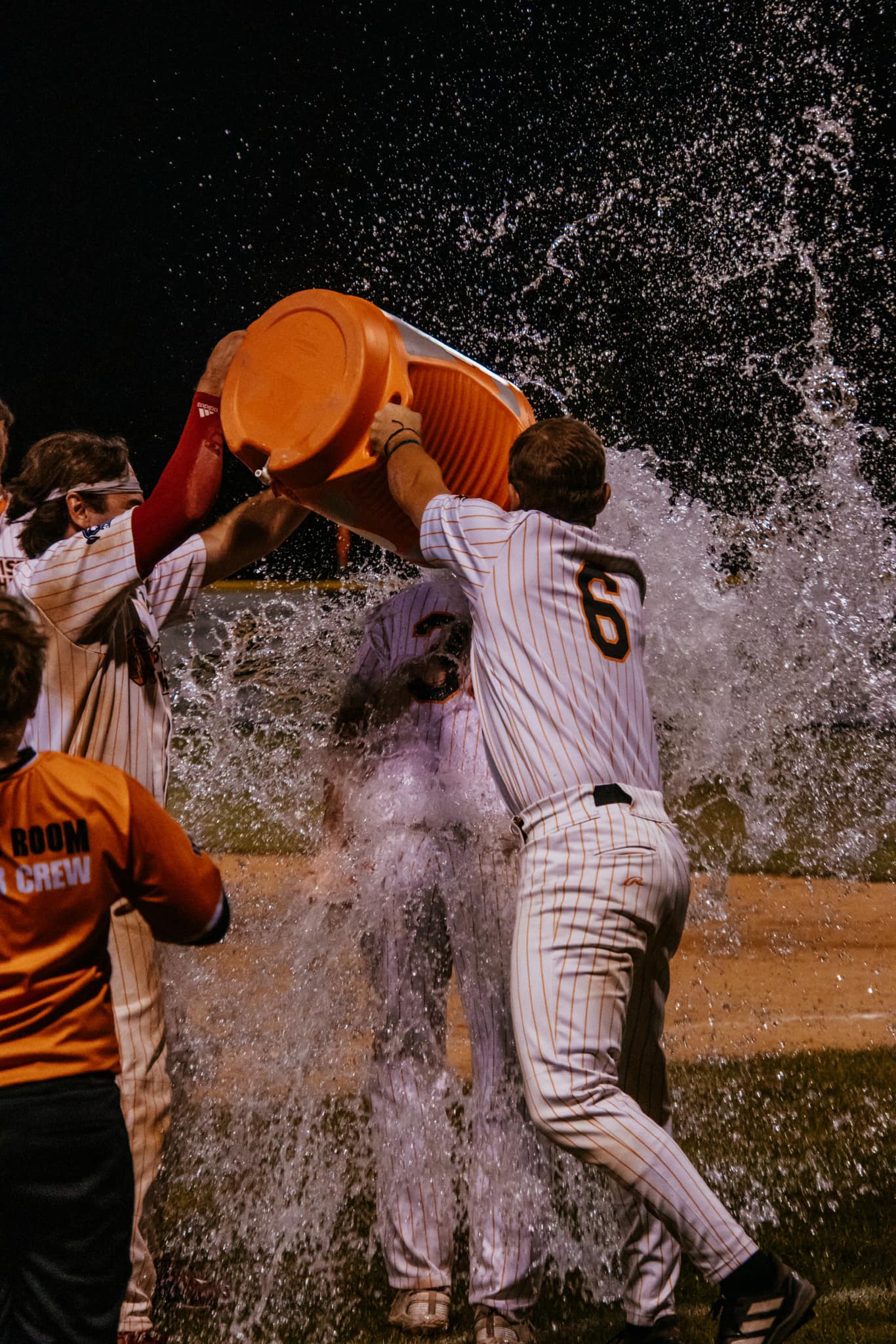 Nick Weaver scores on wild pitch in 10th to lift Pistol Shrimp over Danville Dans