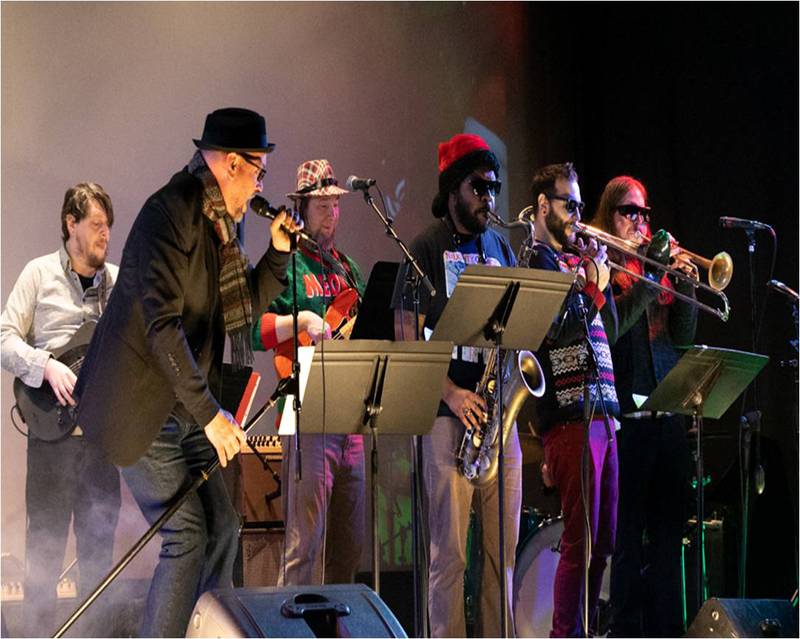 Come out to the family-friendly holiday concert “A Yule-SF Christmas” on Dec. 17 at the University Of St. Francis, Moser Performing Arts Center’s Sexton Auditorium in Joliet. Performers will include (from left) Josh Nestor, John Condron, Tom Maslowski, Ellis Wright, Will Cooper and Patrick Wright.