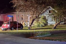 Neighbors alert firefighters of Streator house fire