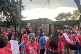 Crystal Lake teachers union declares impasse, can legally strike within 14 days in District 47