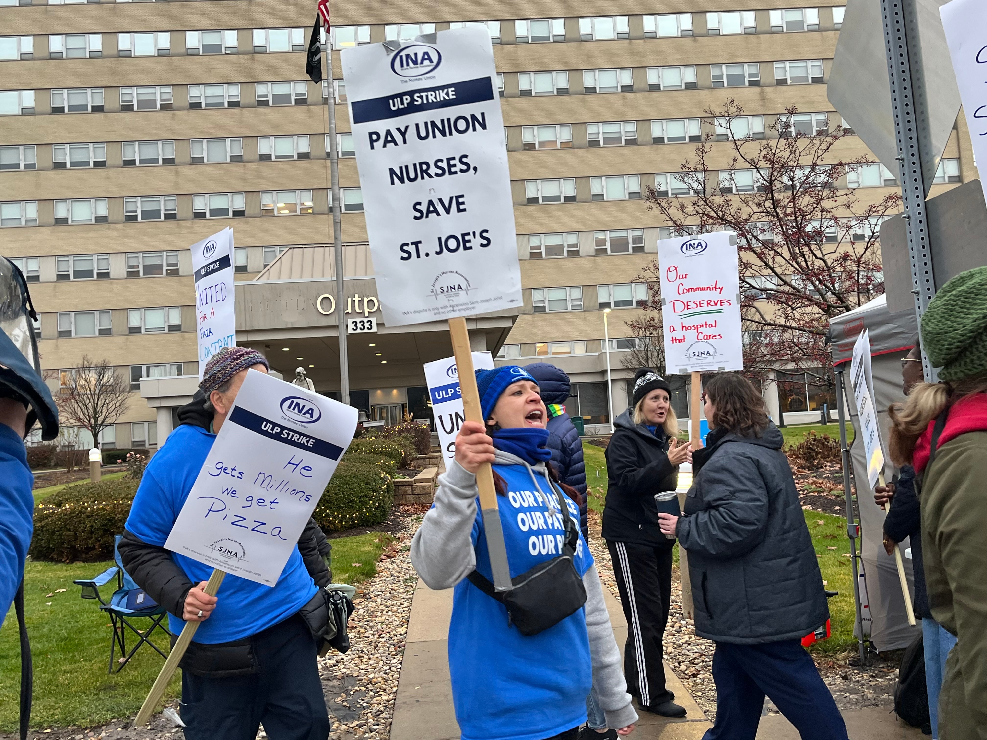 Nurses at Ascension Joliet out on strike for second day