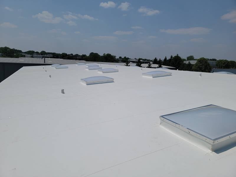 Northern Illinois Seamless Roofing - Benefits of Seamless Roofing for Commercial Properties