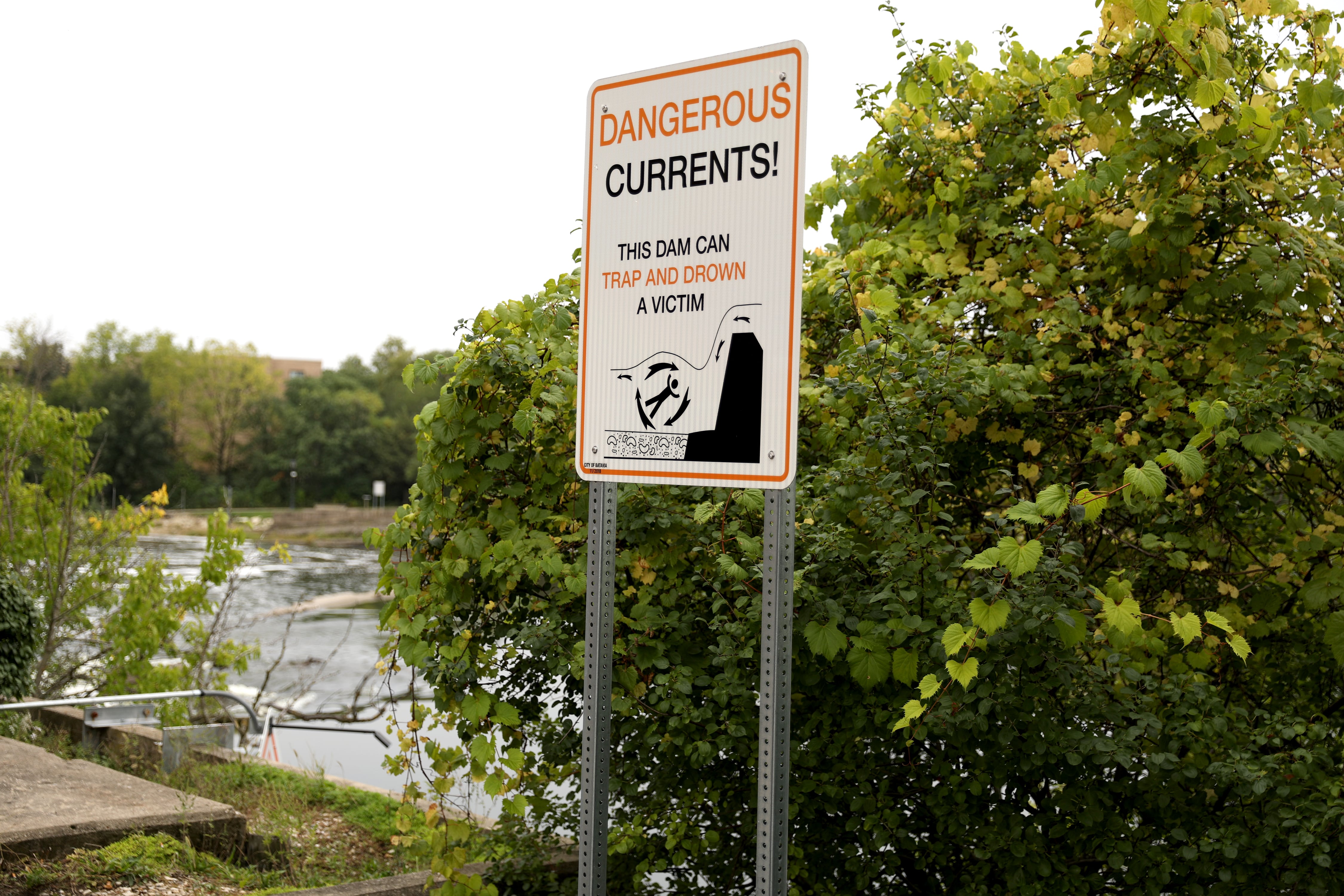 St. Charles man and dog rescued from Fox River in Batavia Wednesday