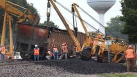 Train carrying coal derails in Somonauk