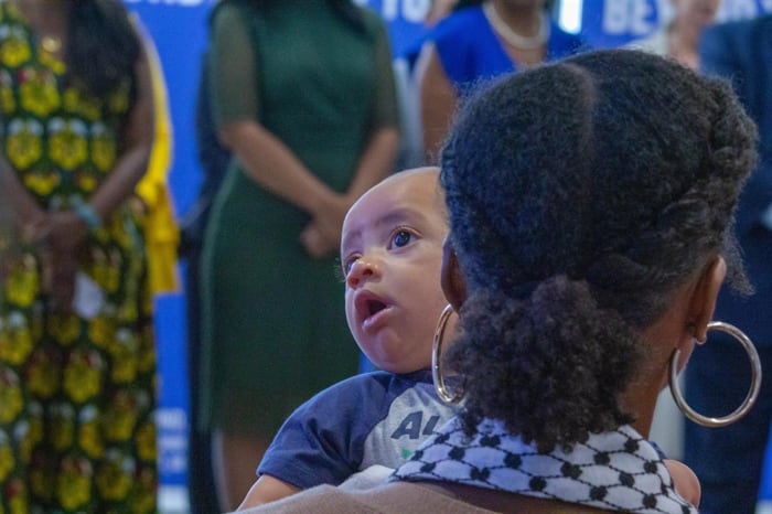 Pritzker signs birth equity initiative into law, celebrates Medicaid expansion