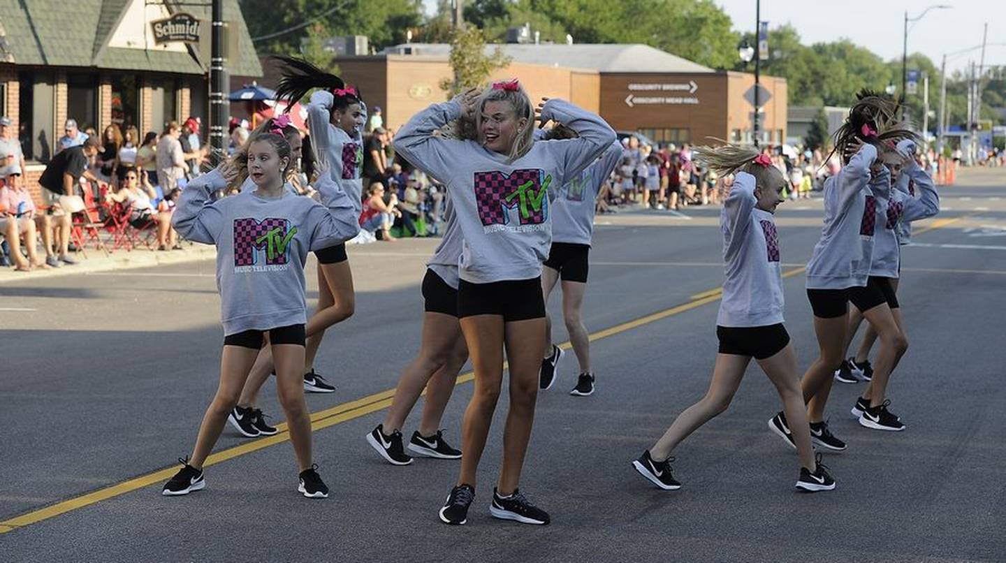 Elburn Days kicks off with spectacular parade Shaw Local