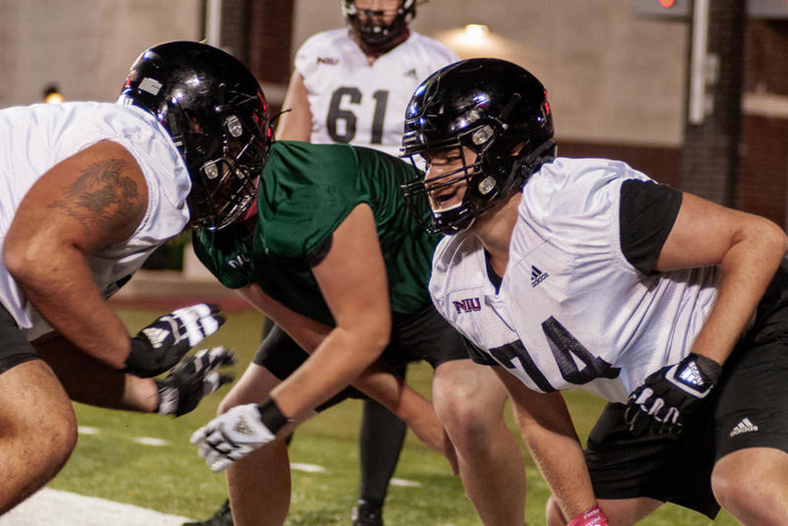 NIU offensive line 'encouraging' as padded practices start for Huskies – Shaw Local