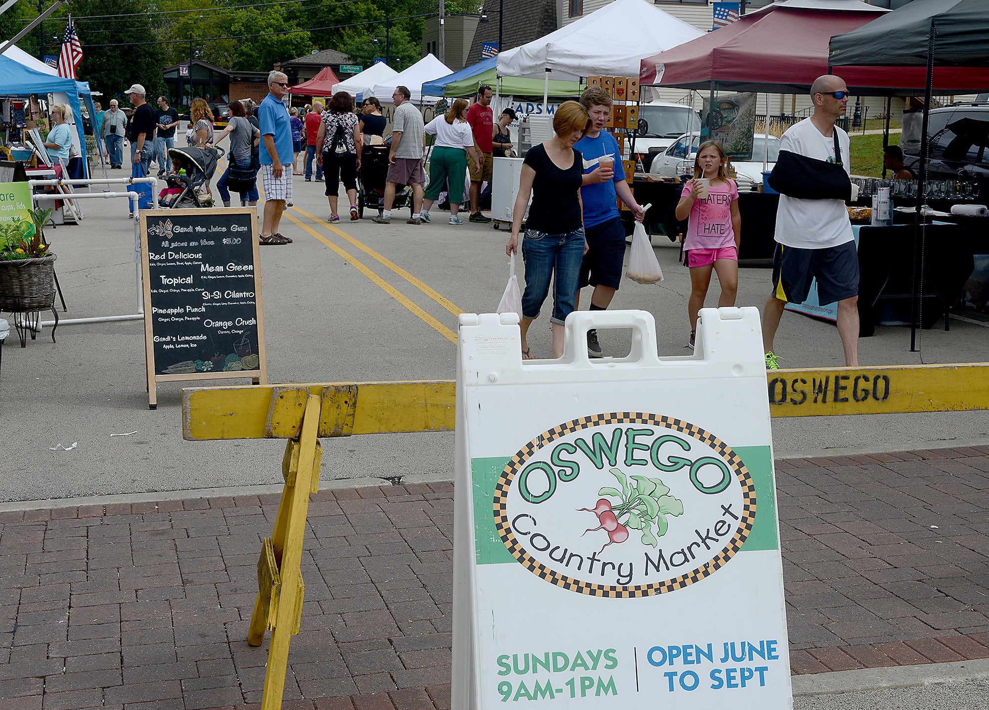 5 Things to Do: Country Market in Oswego