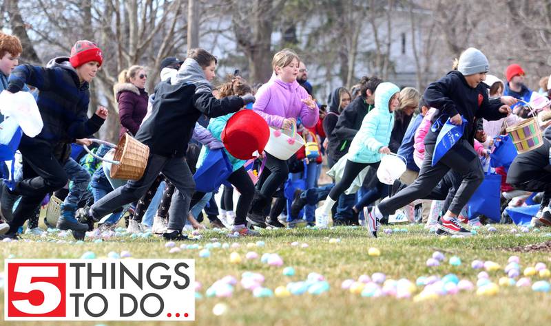 Children dash at the start of the Algonquin Egg Hunt at Towne Park on Sunday, April 2, 2023.