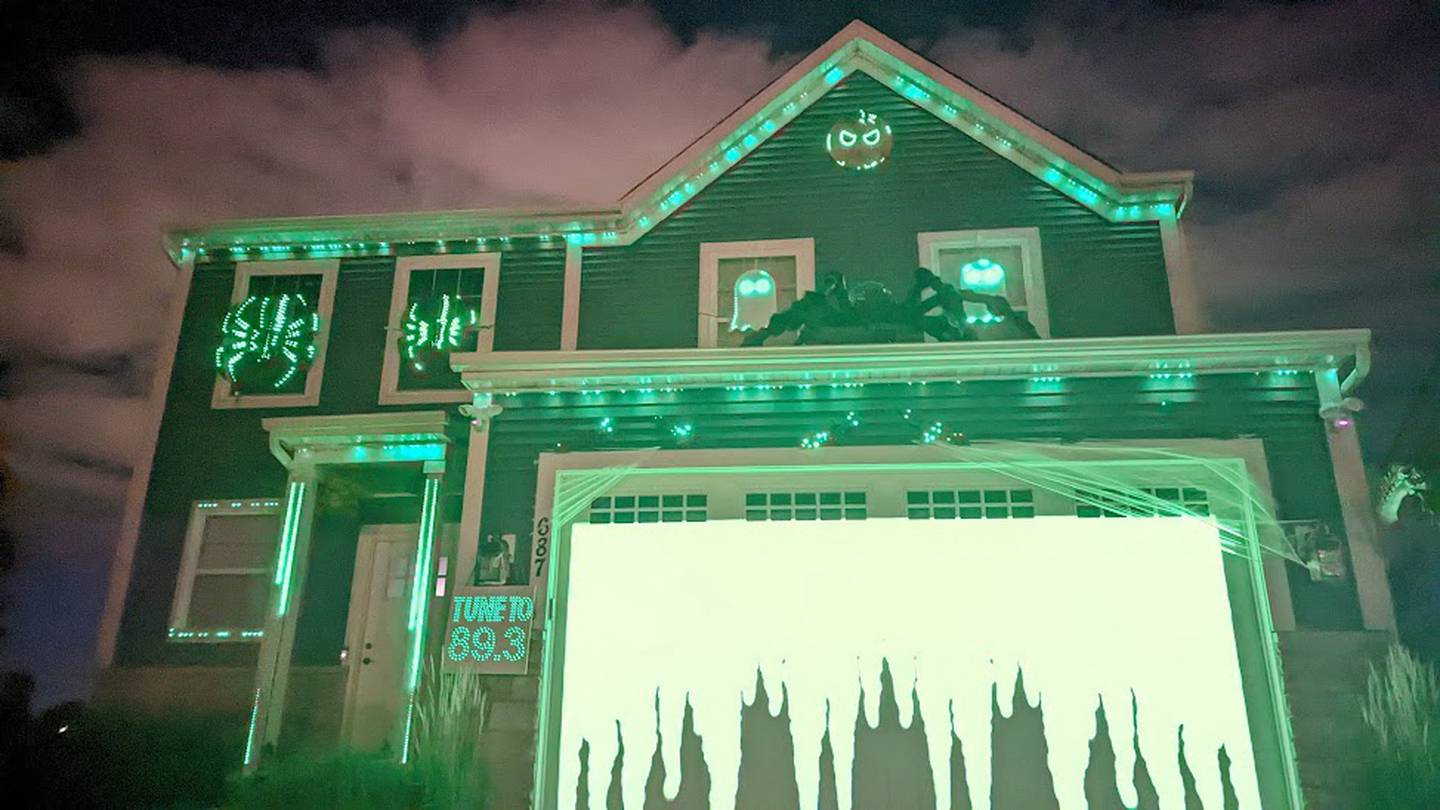 ‘stranger Things Light Show On Display At Cortland Home Through Halloween Shaw Local 7625