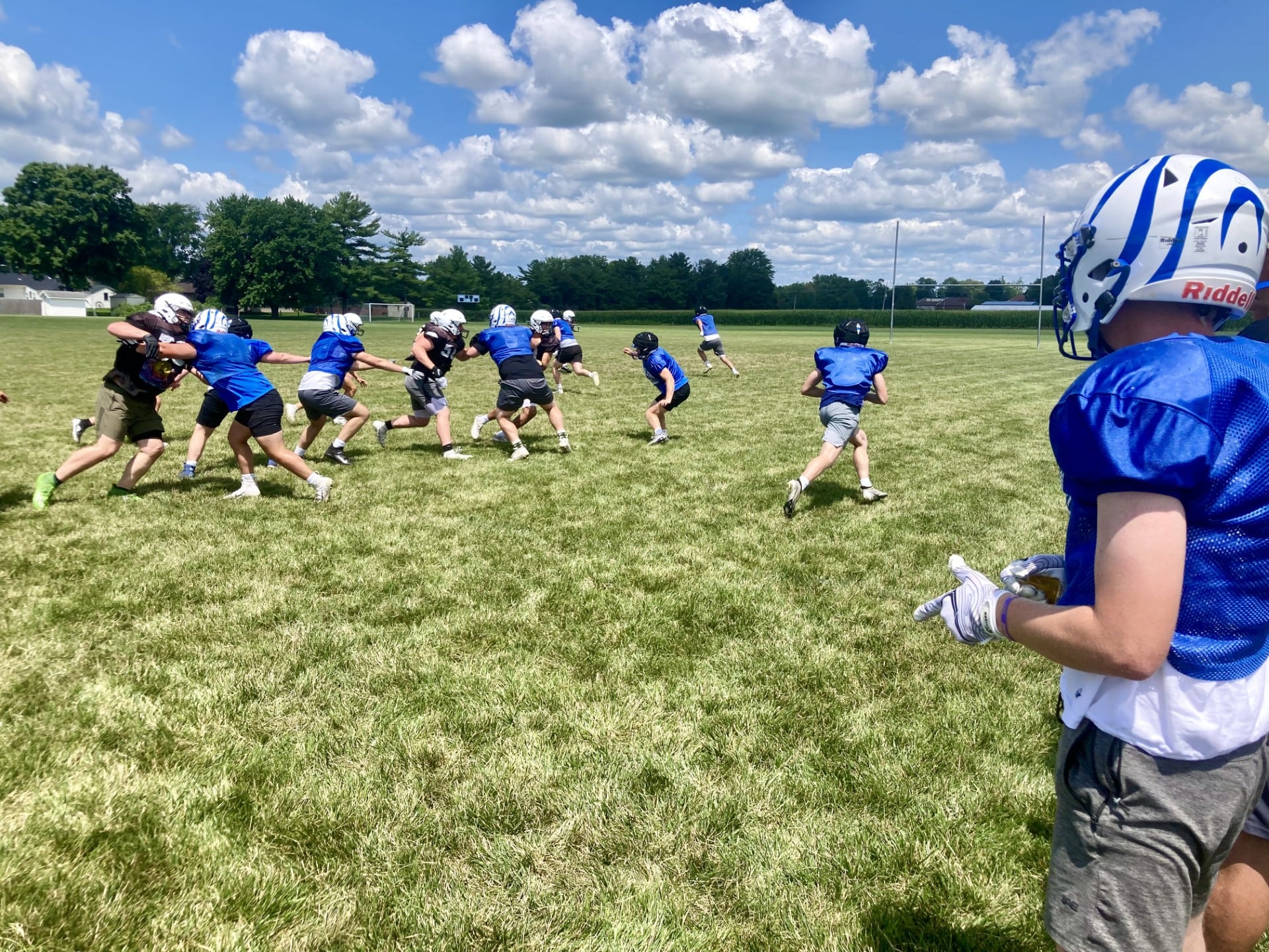 Last year’s Class 3A quarterfinalist Princeton welcomed Class 6A semifinalist Washington for a controlled practice/scrimmage at Little Siberia Thursday morning. Both teams welcomed the opportunity to run plays against other defenses.