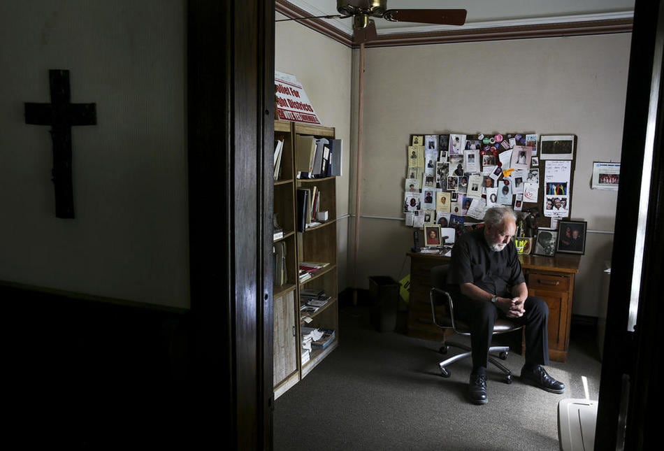 Joliet priest, stepfather and ‘barking dog’ for justice to celebrate final Mass on Father’s Day