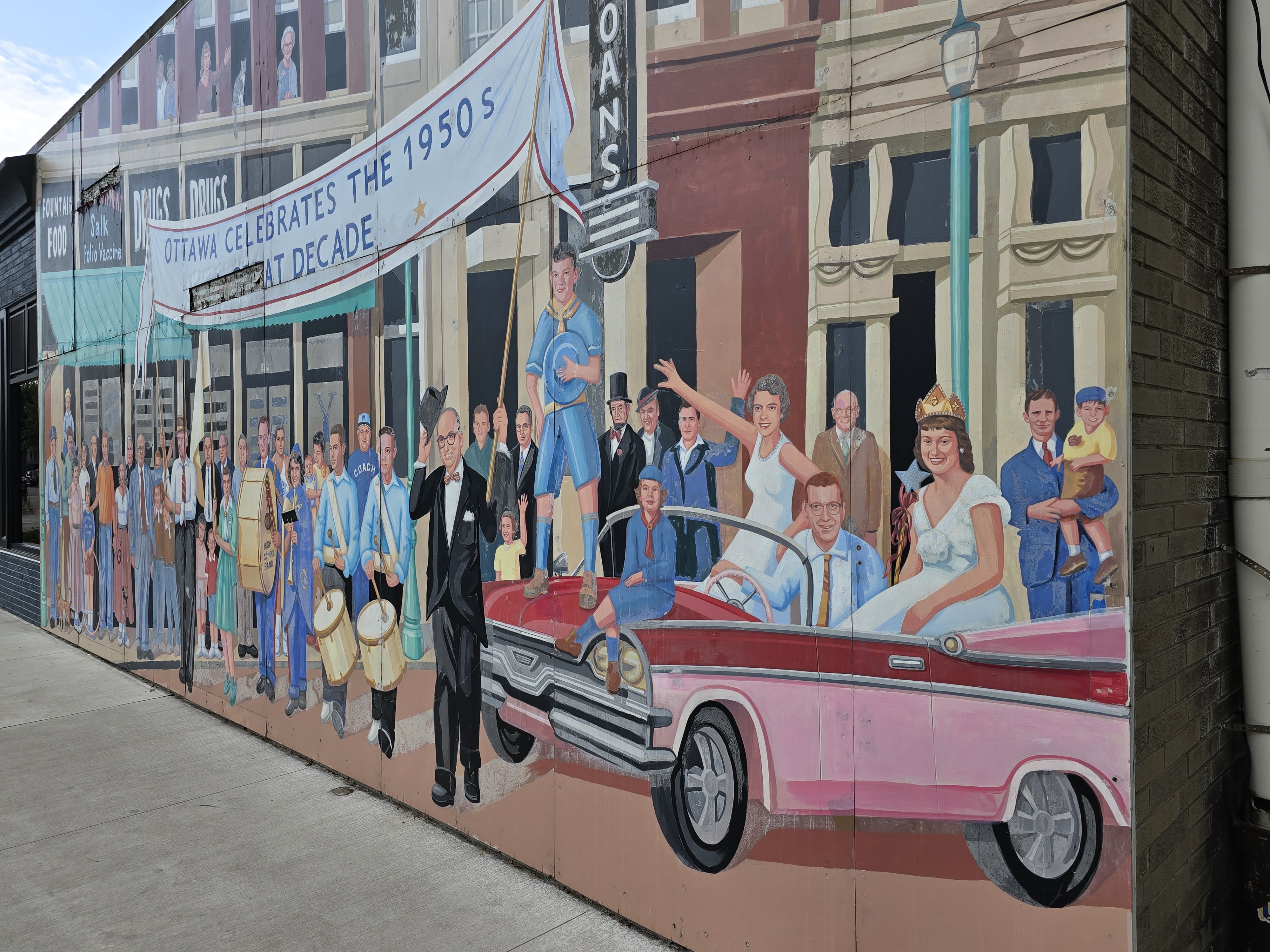 The "Streetscape Reflections" mural in downtown Ottawa is scheduled to be taken down, after it was determined it was not able to be repaired.