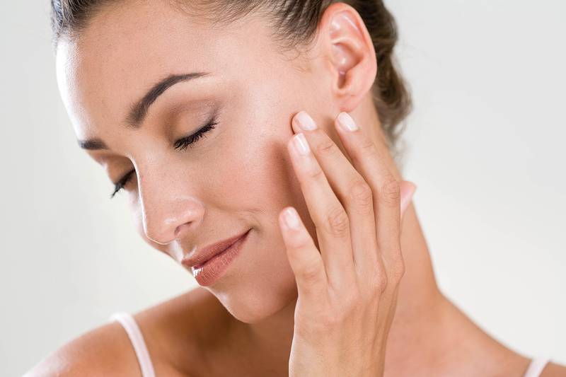 Eterna MedSpa & Laser Vein Center - Three Benefits of Microdermabrasion