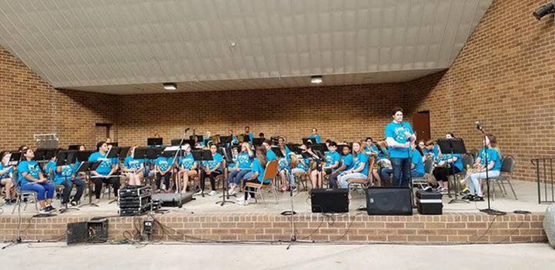 The Joliet Young Musicians Mentor Band is a two-week free program, hosted by Legacy Fine Arts Inc. NFP and Joliet Township High School District 204. The program is geared toward sixth through 12th grade students.