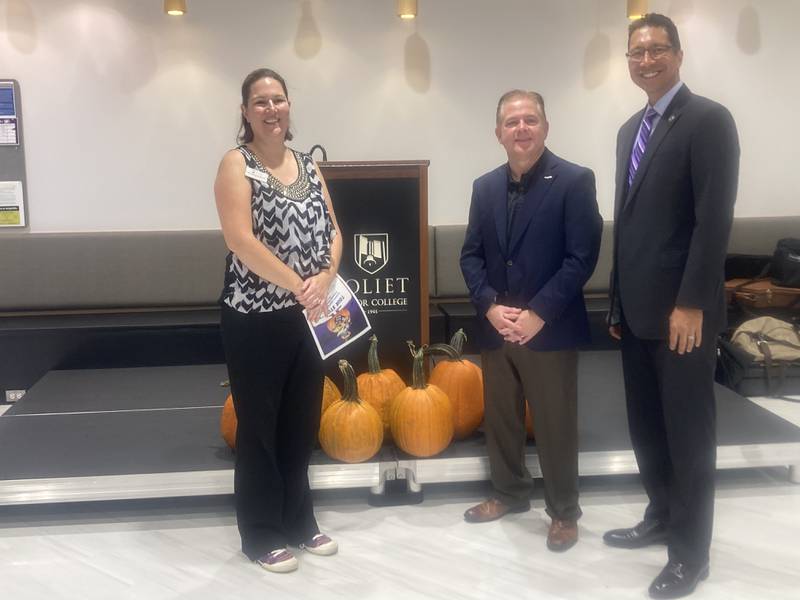 JJC Dean Dr. Stephanie Braun, Romeoville Mayor John Noak, and JJC President Clyne Namuo at the Romeoville Campus 30th anniversary reception.