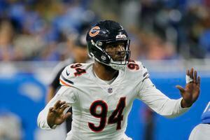 Bears trade defensive end Robert Quinn to the Eagles 