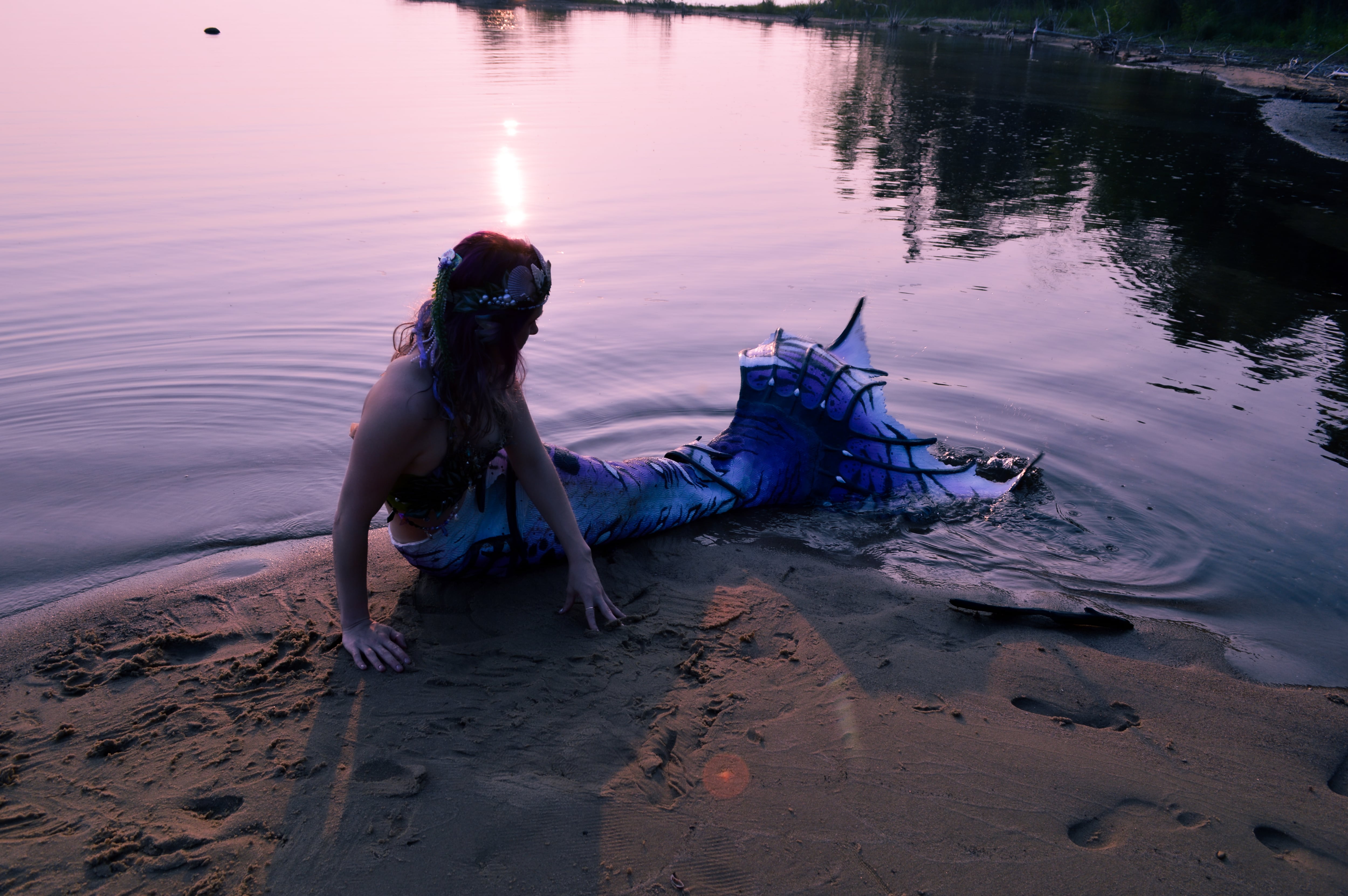 Illinois Mer-Pod founder Lauretta Holt on the beach.