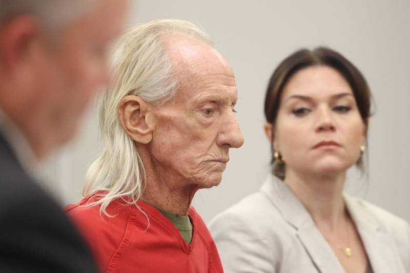 Joseph Czuba stands with his lawyers for a hearing at the Will County Courthouse on Monday, Oct. 30, 2023 in Joliet. Joseph Czuba, 71, was arraigned on charges of first-degree murder of 6-year-old Wadea Al-Fayoume and and attempting to kill his mother, Hanaan Shahin, 32, on Oct. 14 at a Plainfield Township residence.