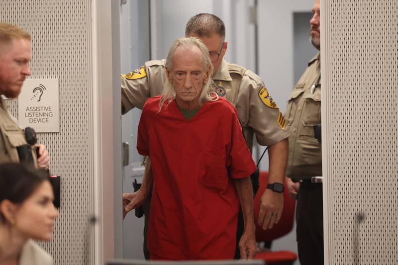 Joseph Czuba enters the courtroom for a hearing at the Will County Courthouse on Monday, Oct. 30, 2023 in Joliet. Joseph Czuba, 71, was arraigned on charges of first-degree murder of 6-year-old Wadea Al-Fayoume and attempting to kill the boy's mother, Hanaan Shahin, 32, on Oct. 14 at a Plainfield Township residence.