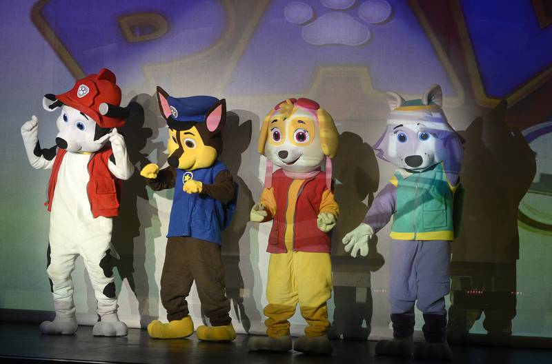 Stage 212 in La Salle hosted its annual New Year’s Eve Celebration For Kids  on Saturday, Dec. 31, 2022. The child-friendly event was hosted by Buddy the Elf and featured appearances by The Paw Patrol, The Little Mermaid and other characters.