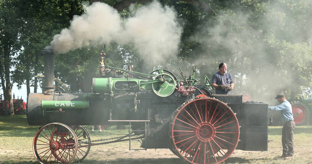 Photos Sycamore Steam Show powers its way into town Shaw Local