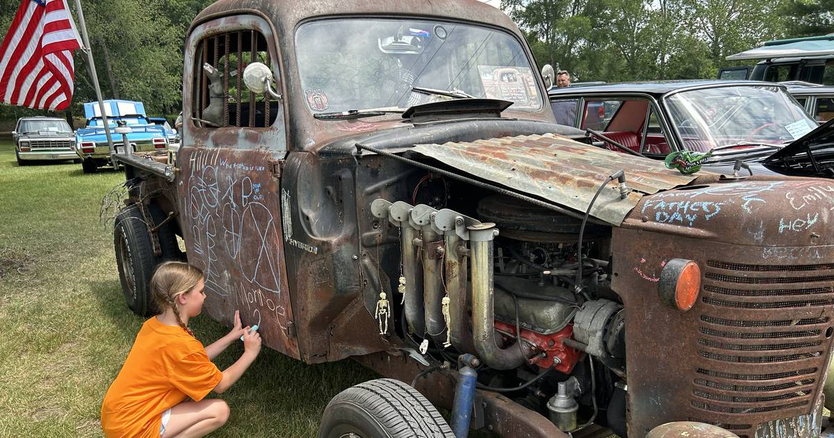 Special truck draws kids at Oregon Lions Club car show – Shaw Local