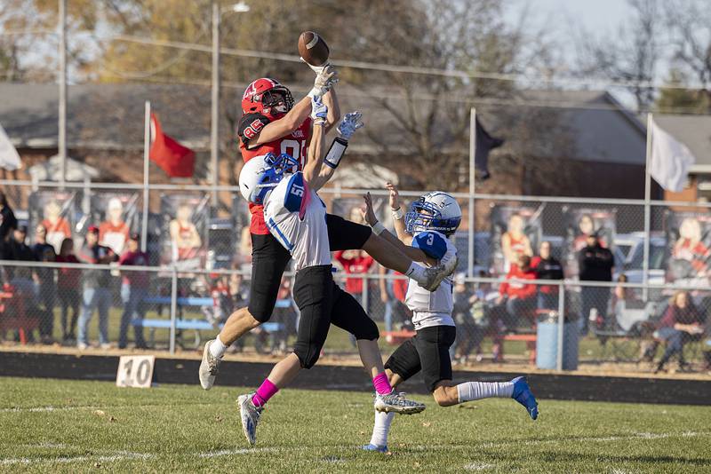 Amboy’s Brennan Blaine nearly pulls in a catch in the second quarter of the Clippers’ first round playoff game Saturday, Oct. 29, 2022 against Blue Ridge.