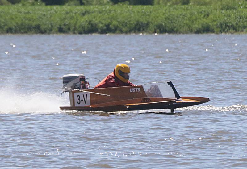 Photos USTS National Champion Boat Races on Lake DePue Shaw Local
