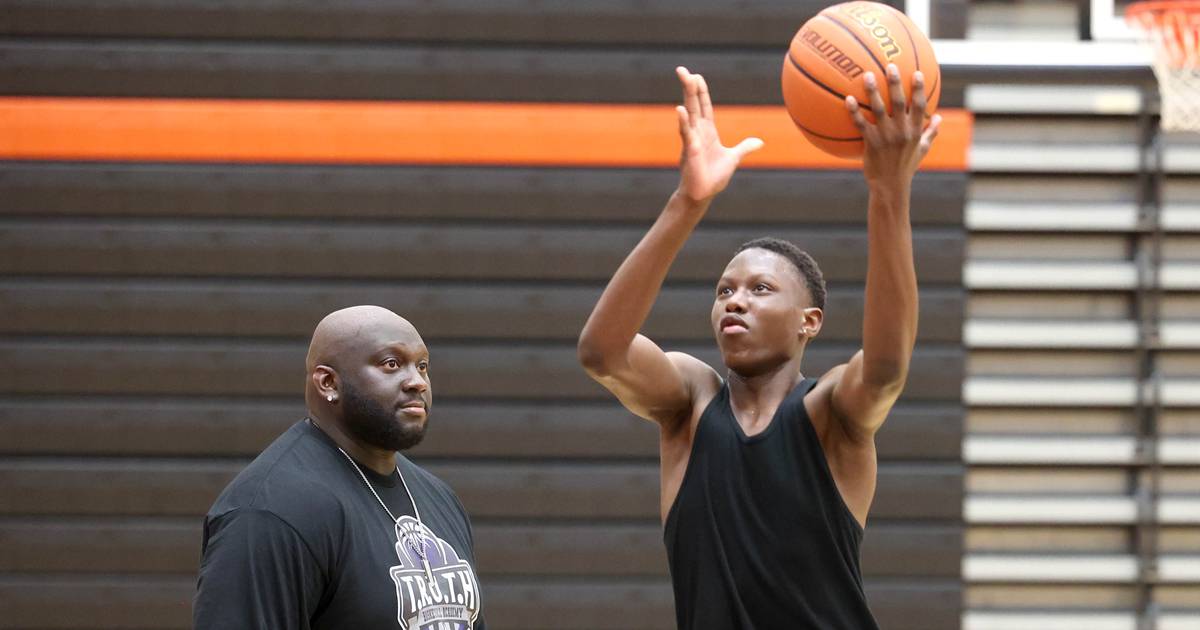 DeKalb High School coach jump-starts youth basketball academy – Shaw Local