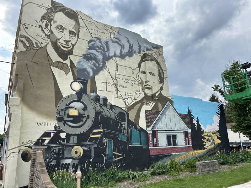 Polo's new mural is located in Louise A. Quick Park, 102 W. Mason St., in downtown Polo. It includes portraits of Abraham Lincoln and Zenas Aplington, the founder of Polo.