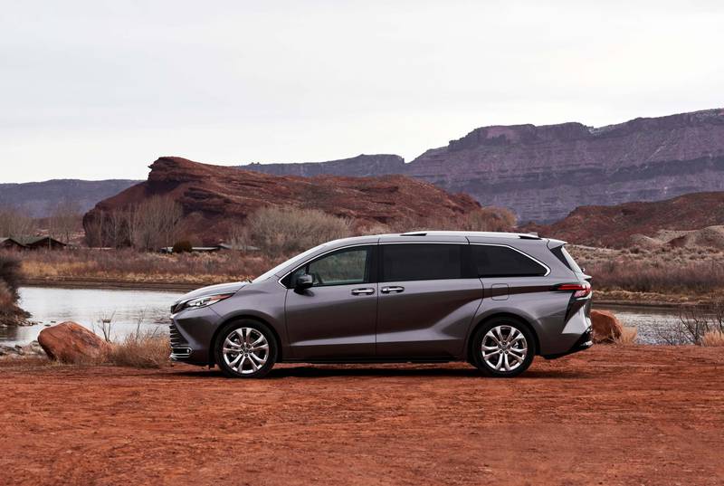 The Sienna XSE features a hybrid powertrain blending performance and efficiency.