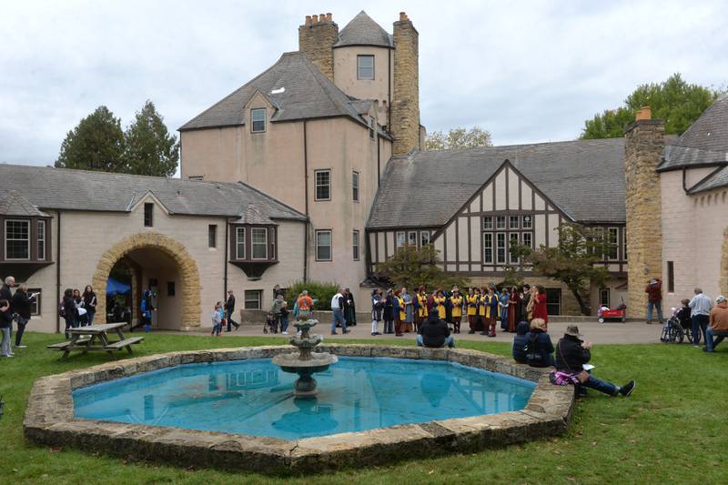 The Hoffman Estates Madrigal Singers perform at Stronghold Conference & Retreat Center during its Olde Englsh Faire held during Oregon's Autumn on Parade on Sunday, Oct. 8, 2023.