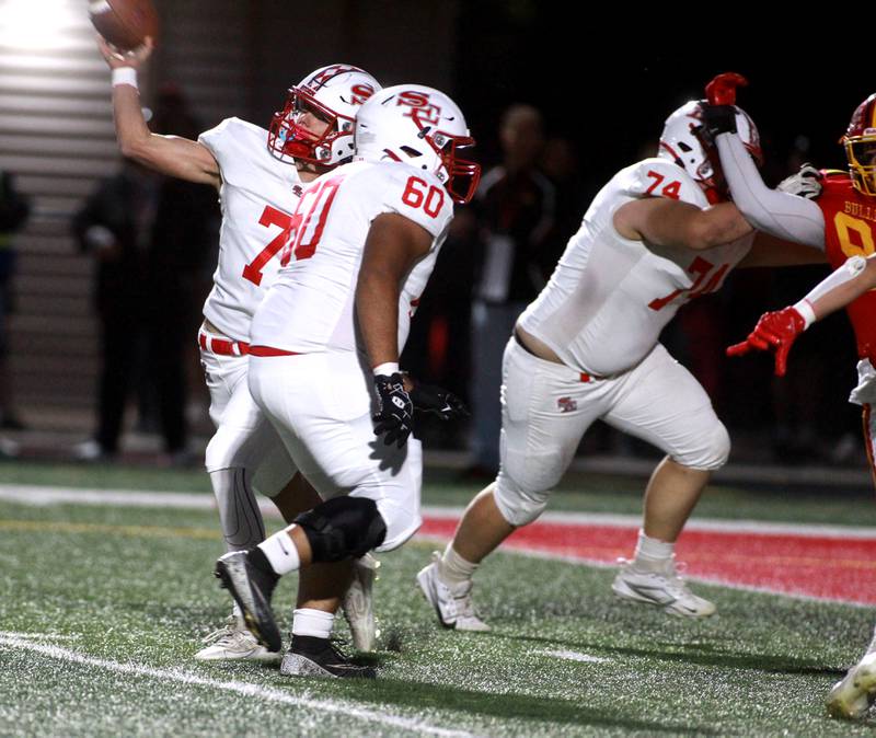 South Elgin’s John Ginnan throws the ball during a game  Friday, Sept. 6, 2024 at Batavia.