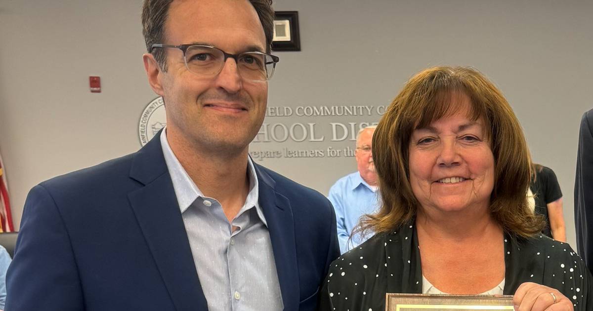 Former Plainfield schools technology director recognized by District 202 foundation – Shaw Local