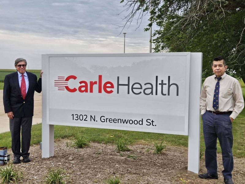 Carle Health announced its plans to open two internal medicine clinics in the coming weeks in Spring Valley and Henry.