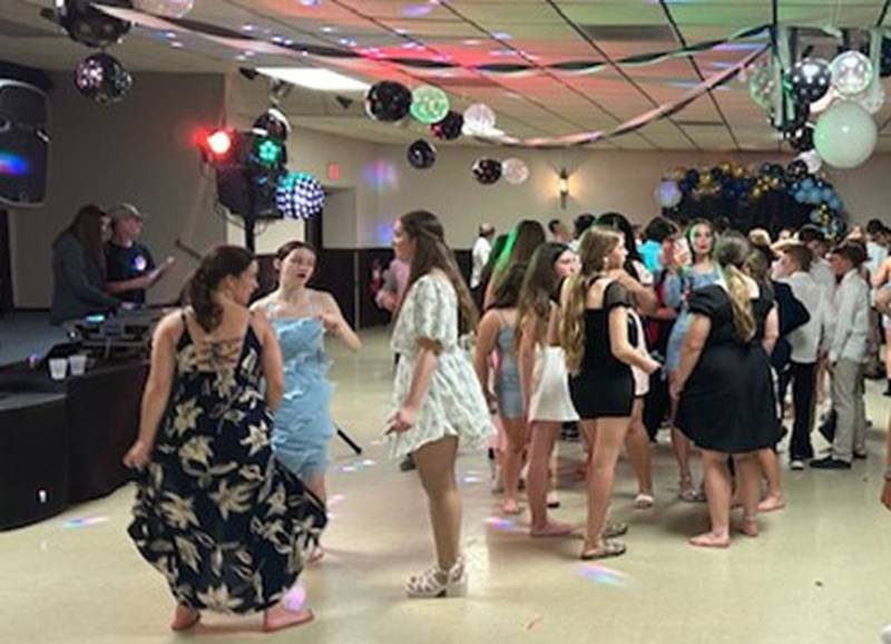 First started in 1982, the 40th annual Eighth Grade Ball was held May 9 at the Oglesby Elks Lodge for smaller district schools in the area has been an anticipated event for students soon to be high schoolers.